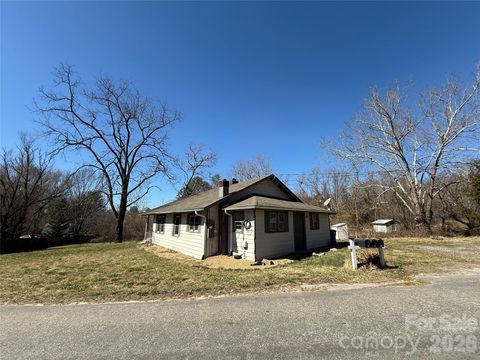 Photo of 40 Little Knob Road, Asheville, NC 28803 (MLS # 4381380)