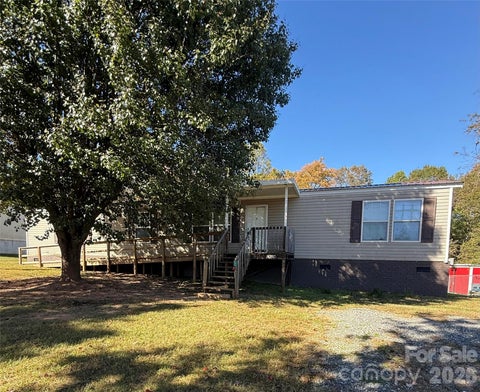 Photo of 191 Mountain View Drive, Taylorsville, NC 28681 (MLS # 4438190)
