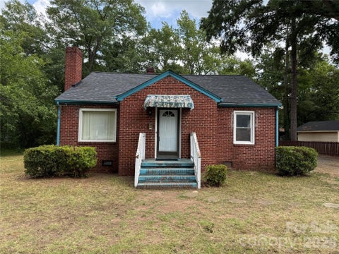 Photo of 945 S Confederate Avenue, Rock Hill, SC 29730 (MLS # 4400873)