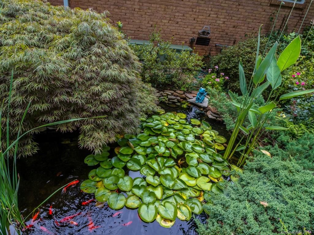 Singing Springs - Residential