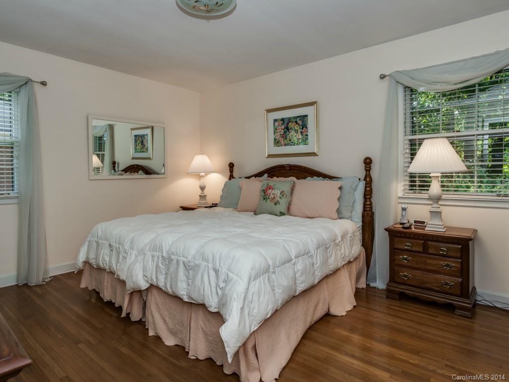 Singing Springs - Residential