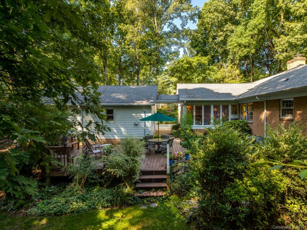 Singing Springs - Residential