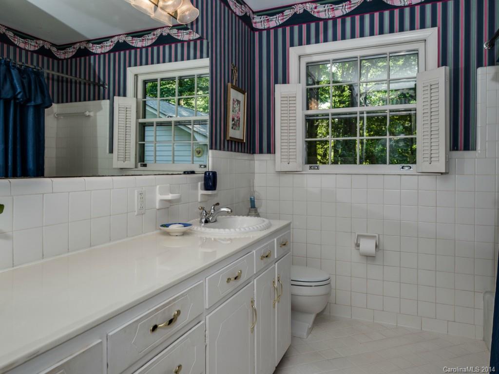 Singing Springs - Residential