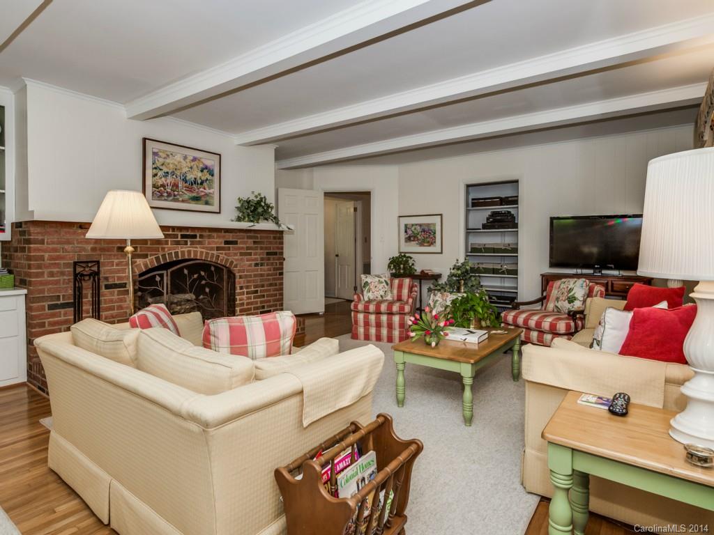 Singing Springs - Residential