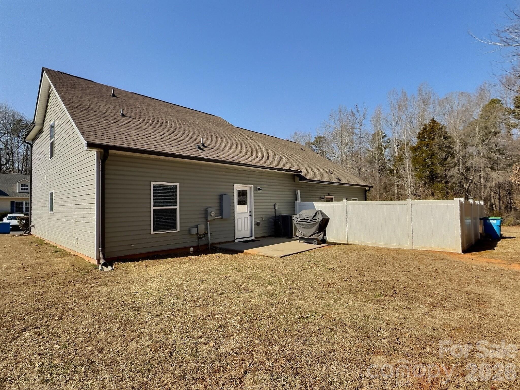 Avery Lake - Residential