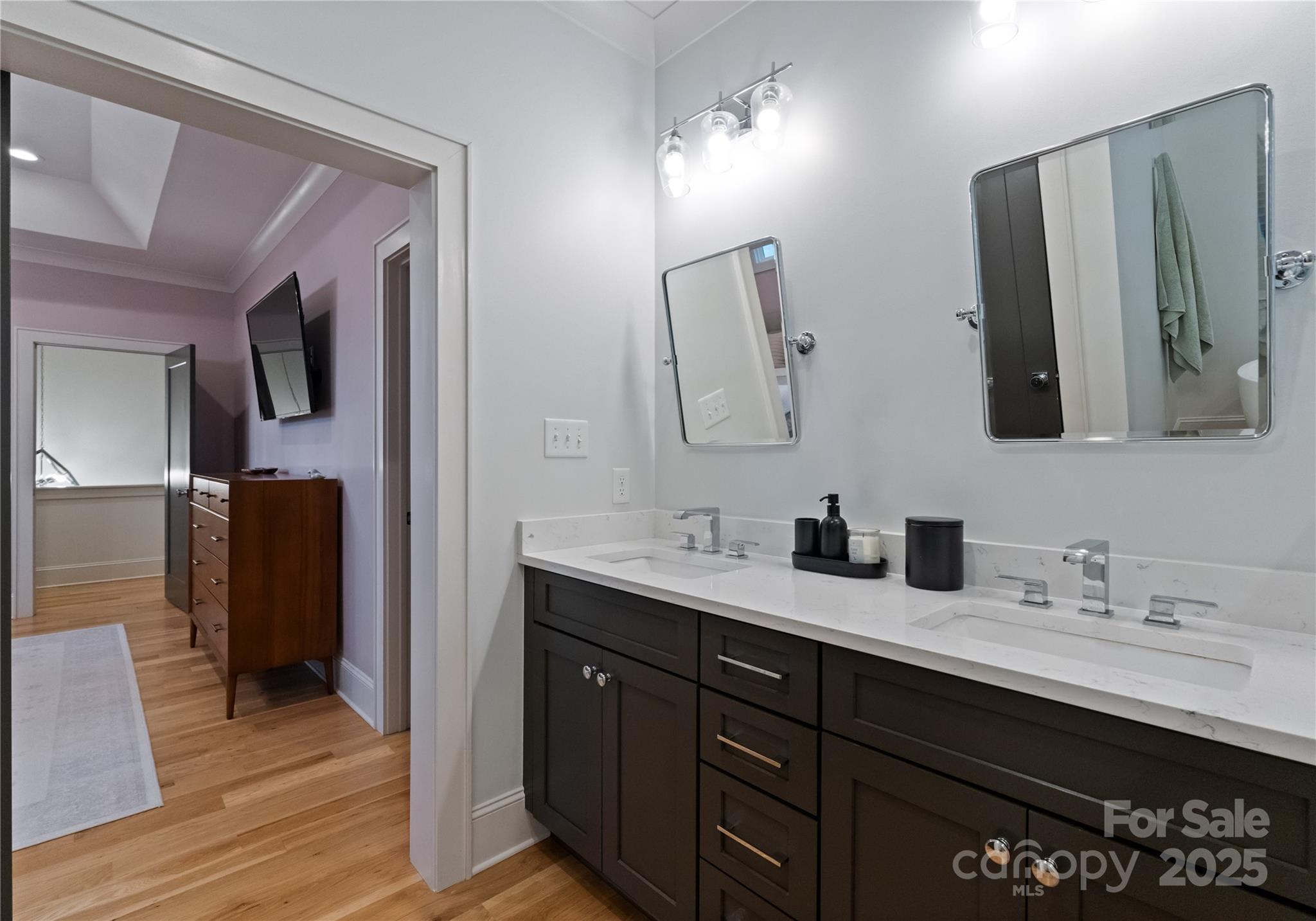 Charlotte, North Carolina 28205, United States, 5 Bedrooms Bedrooms, ,3 BathroomsBathrooms,Residential,Coming Soon,223005