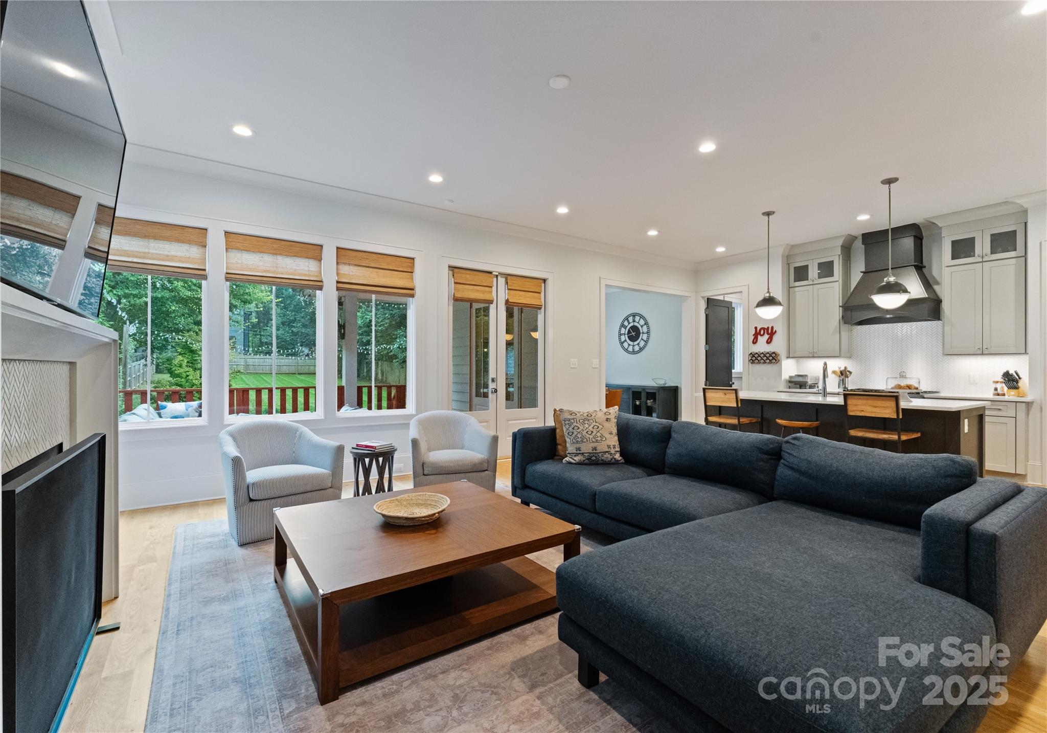 Charlotte, North Carolina 28205, United States, 5 Bedrooms Bedrooms, ,3 BathroomsBathrooms,Residential,Coming Soon,223005