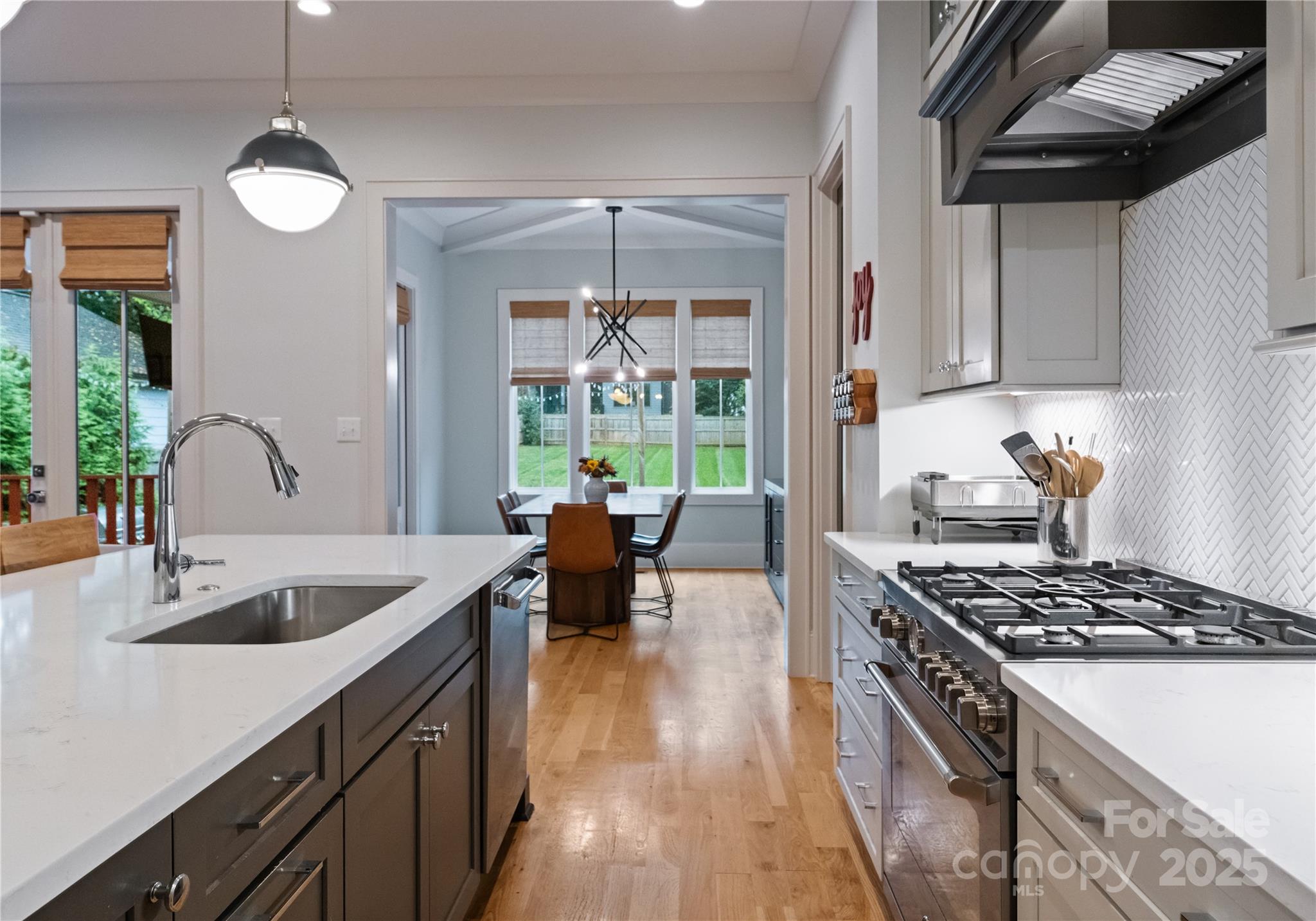 Charlotte, North Carolina 28205, United States, 5 Bedrooms Bedrooms, ,3 BathroomsBathrooms,Residential,Coming Soon,223005