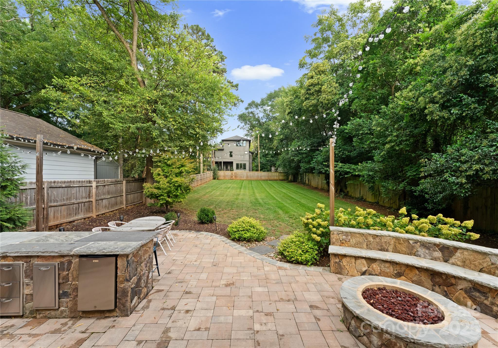 Charlotte, North Carolina 28205, United States, 5 Bedrooms Bedrooms, ,3 BathroomsBathrooms,Residential,Coming Soon,223005