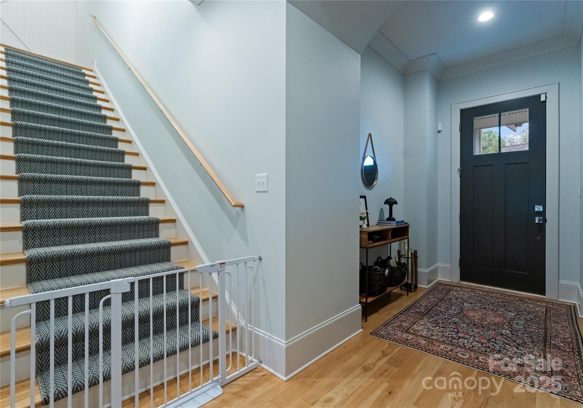 Charlotte, North Carolina 28205, United States, 5 Bedrooms Bedrooms, ,3 BathroomsBathrooms,Residential,Coming Soon,223005