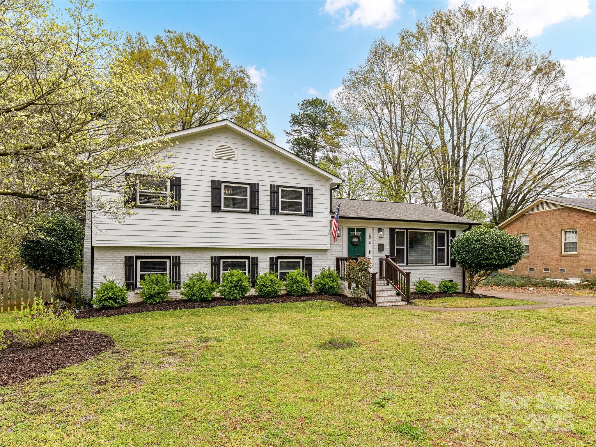 2816 Eastport Road