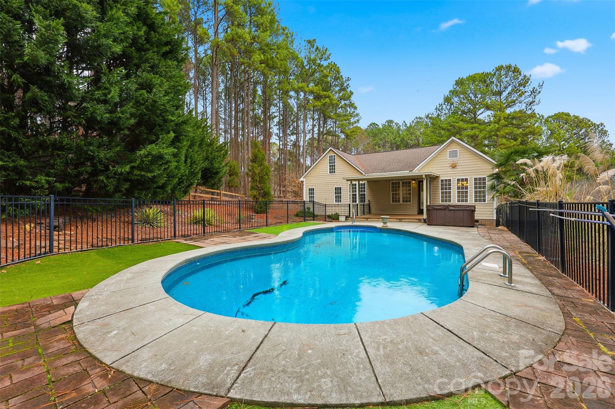 Somerset On Lake Norman - Residential