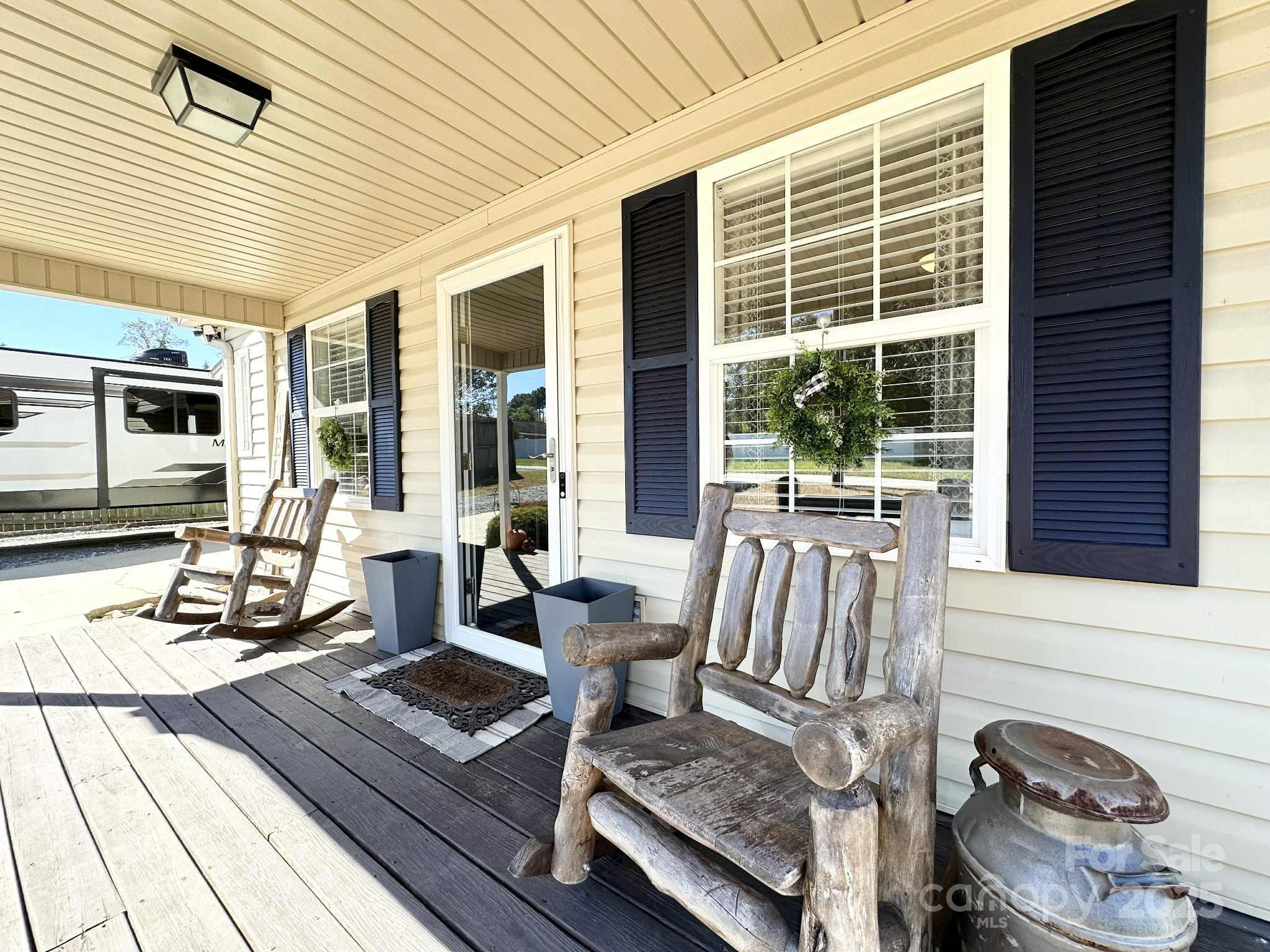 Hudson, North Carolina 28638, United States, 3 Bedrooms Bedrooms, ,2 BathroomsBathrooms,Residential,Active,227513