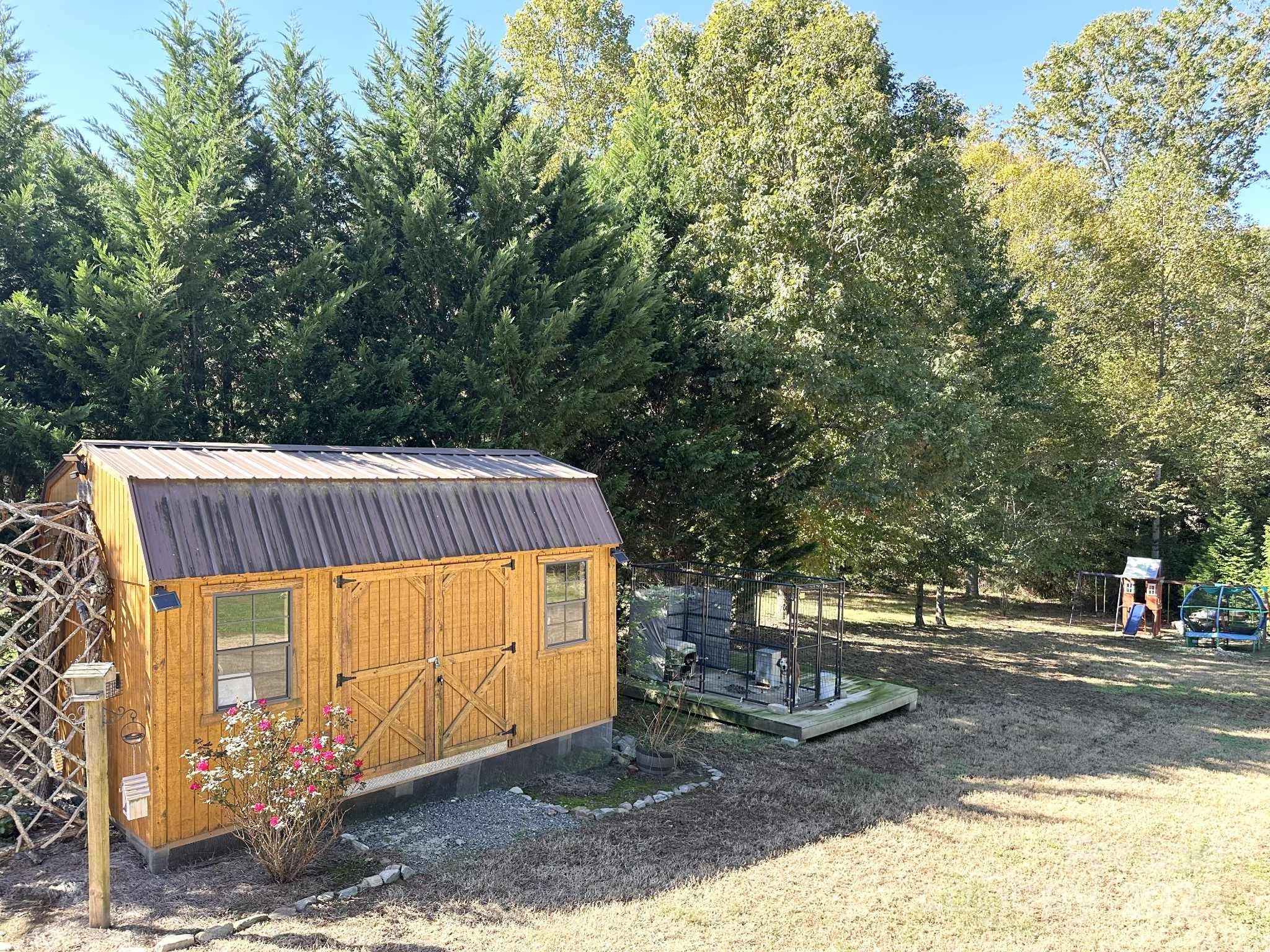 Hudson, North Carolina 28638, United States, 3 Bedrooms Bedrooms, ,2 BathroomsBathrooms,Residential,Active,227513