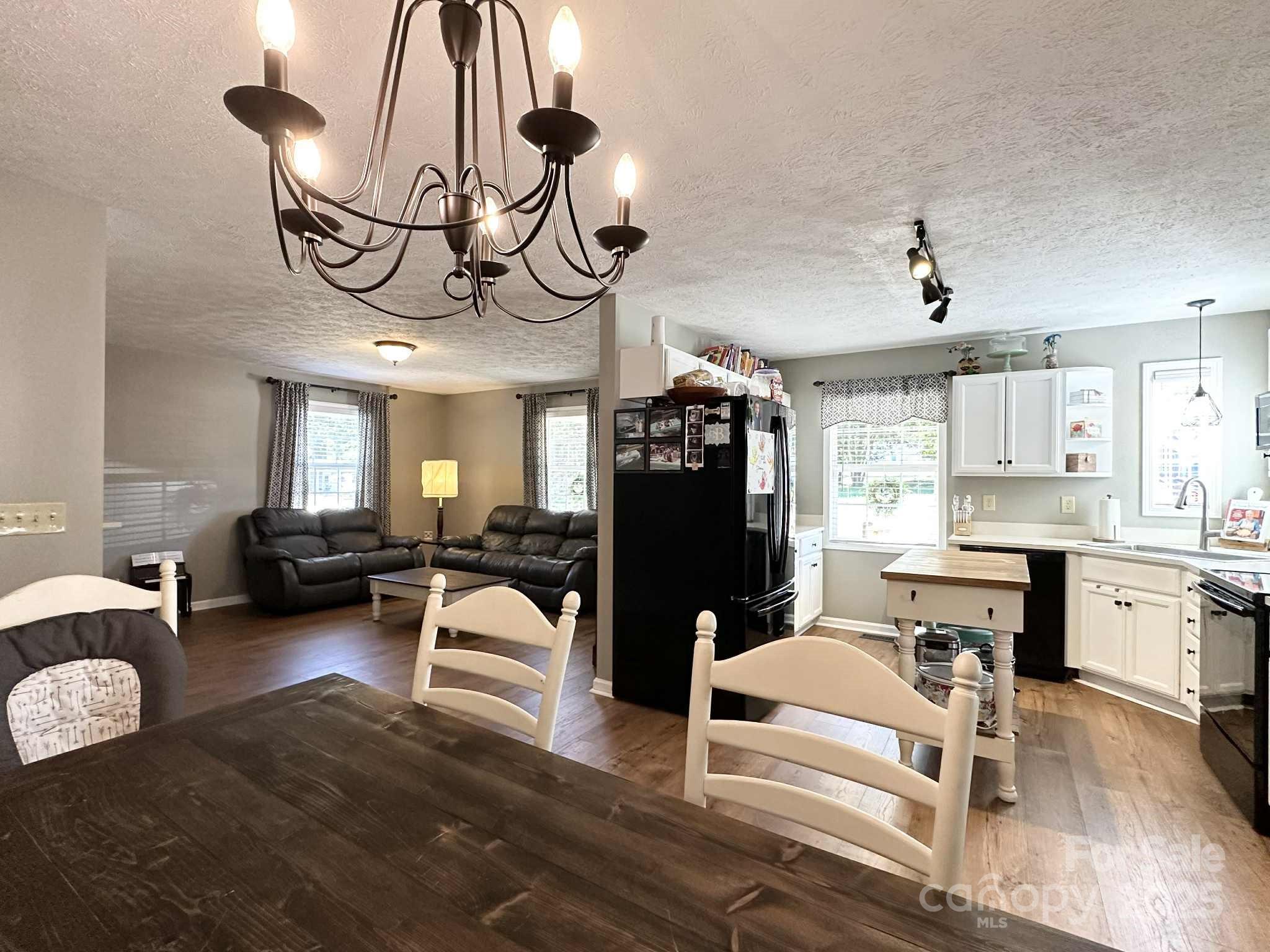 Hudson, North Carolina 28638, United States, 3 Bedrooms Bedrooms, ,2 BathroomsBathrooms,Residential,Active,227513