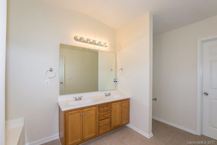 Applegate - Residential Lease