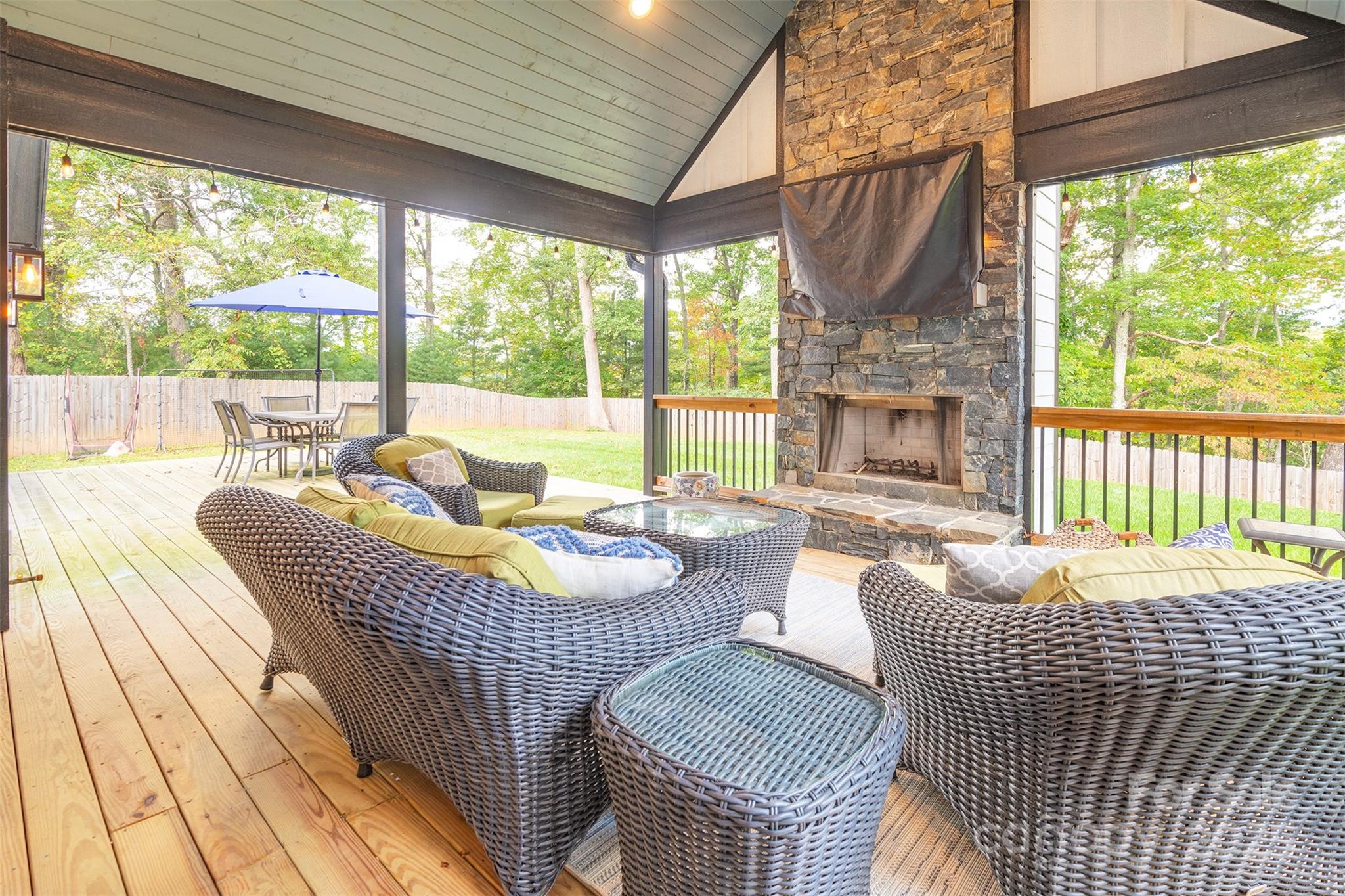45 Erin Glen Court