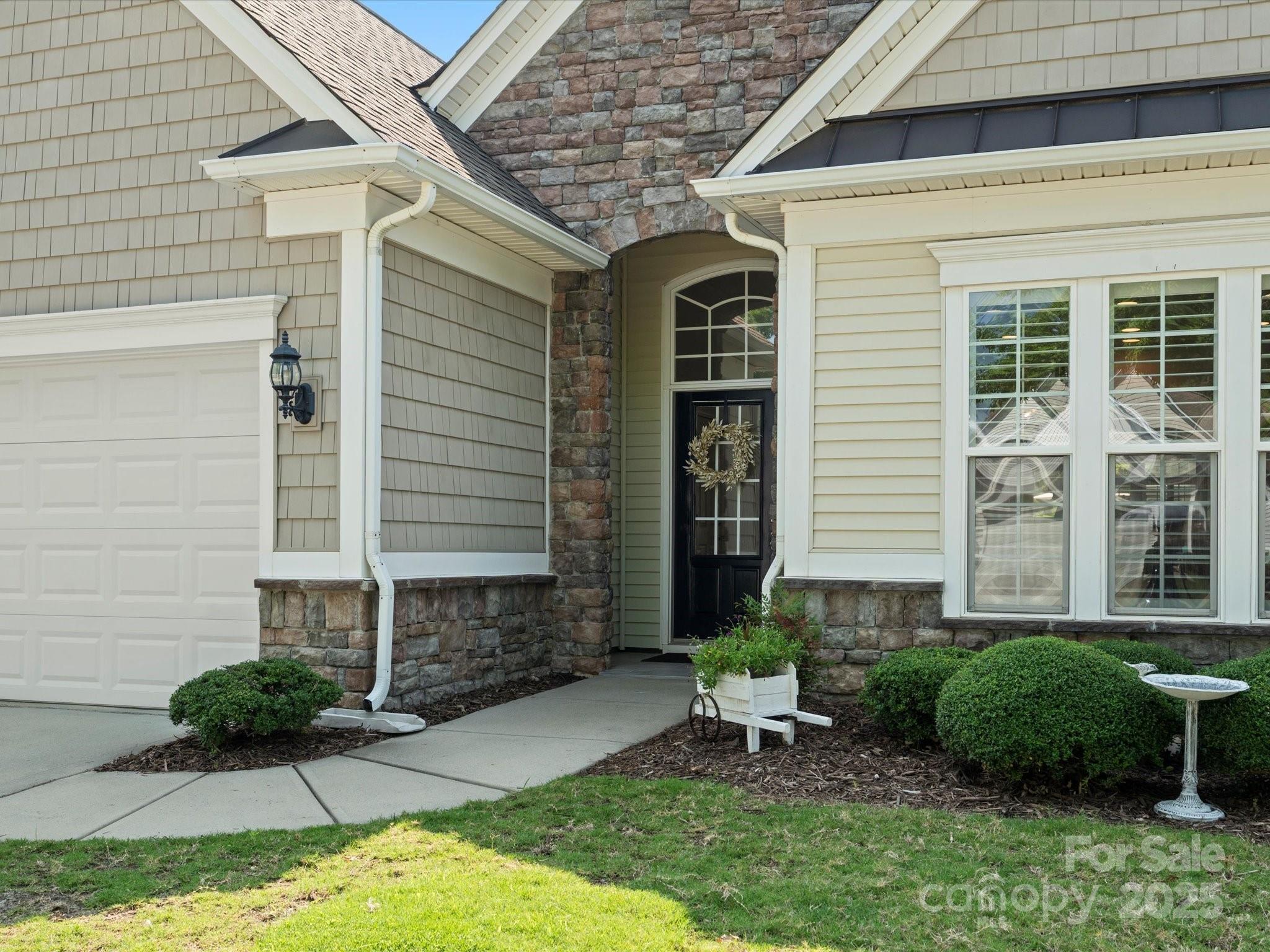 26444 Sandpiper Court