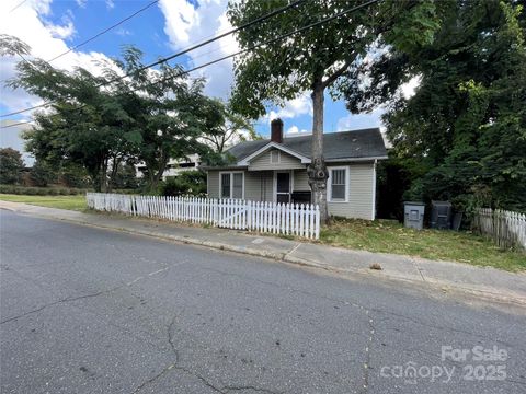 1608 Duckworth Avenue Charlotte NC 28208