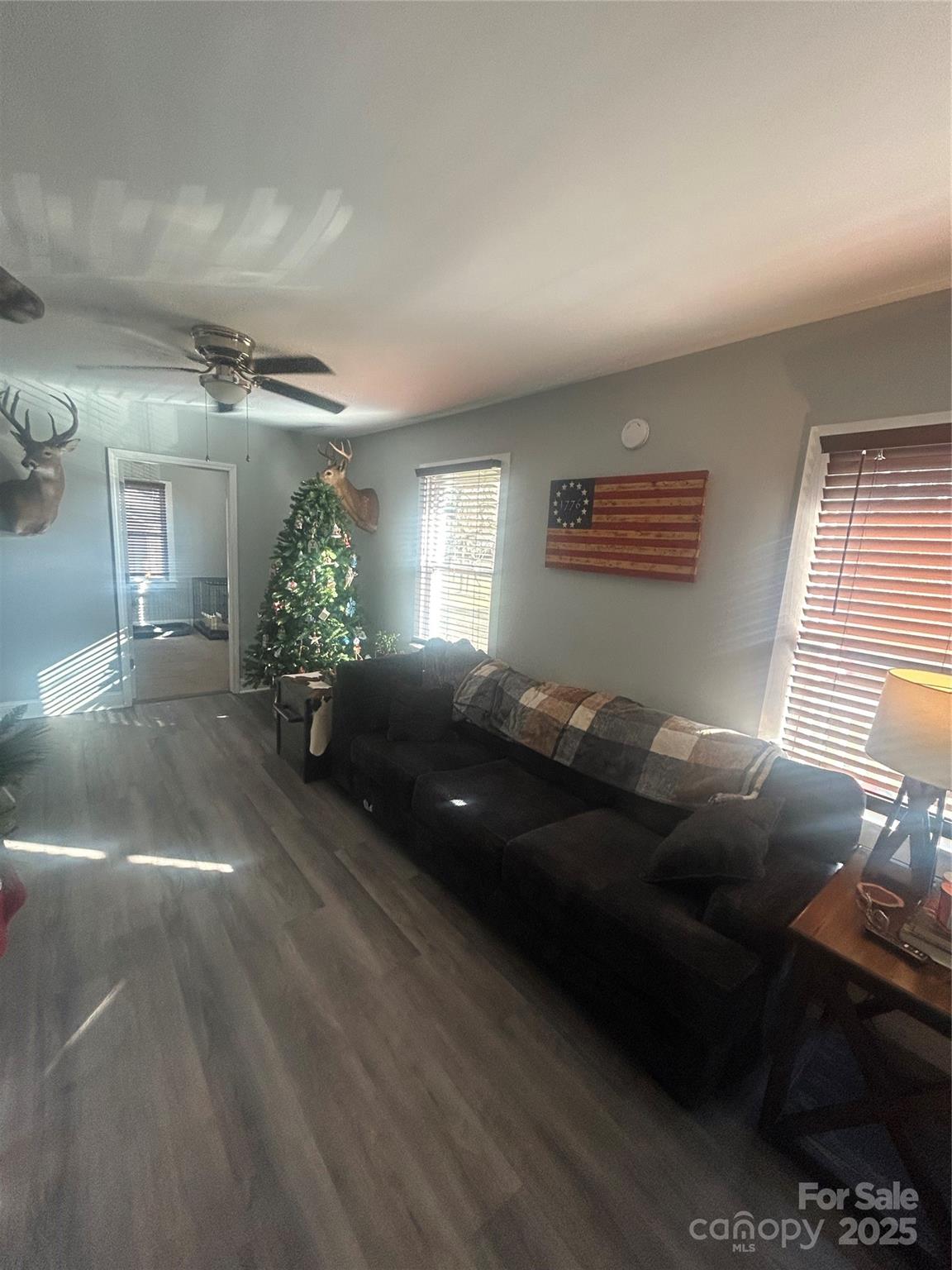 910 Roosevelt Street