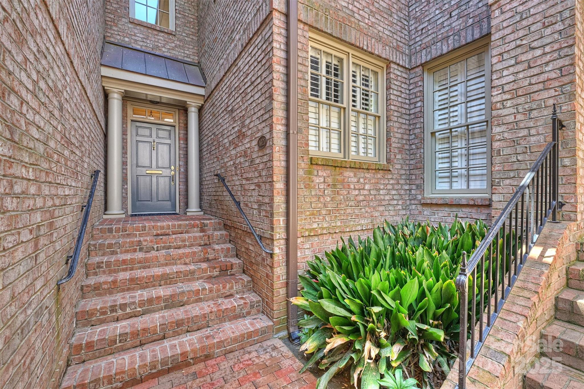 4020 Barclay Downs Drive