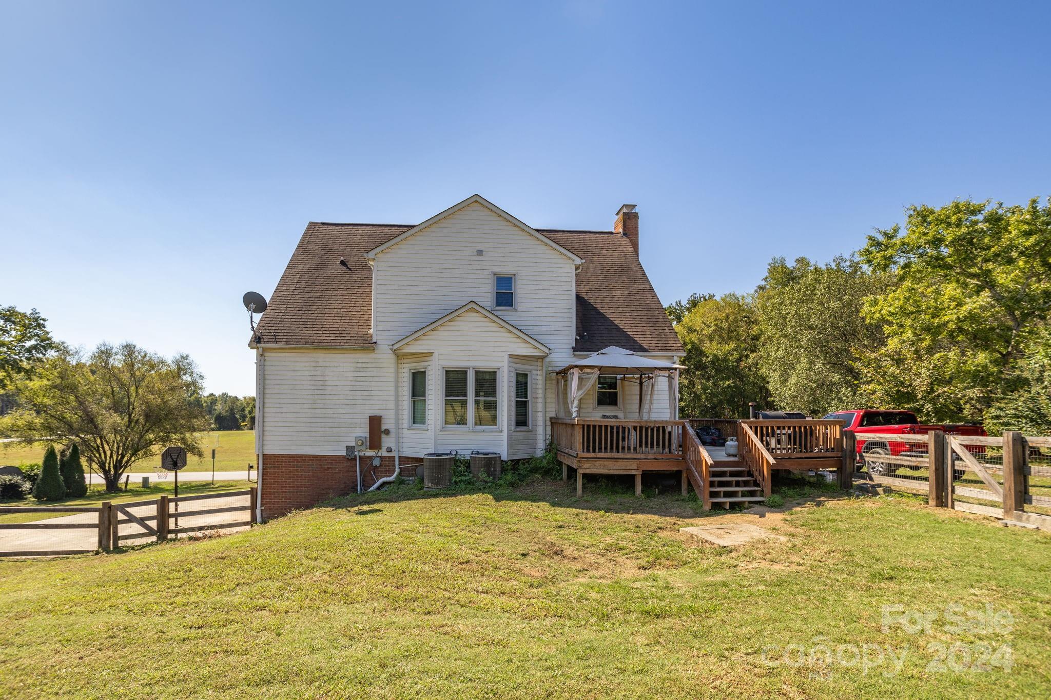 Poplar Trails - Residential