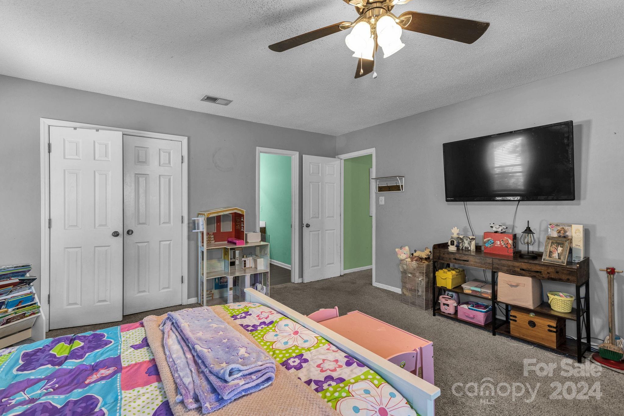 Poplar Trails - Residential