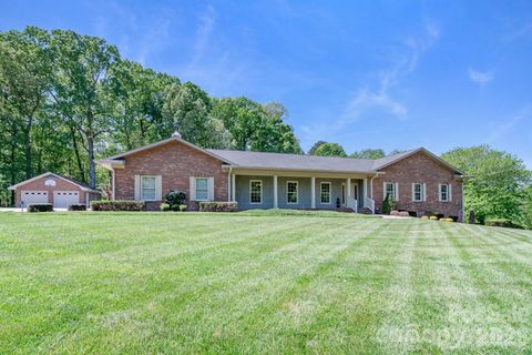Photo of 1178 Autumn Lane, New London, NC 28127 (MLS # 4371545)