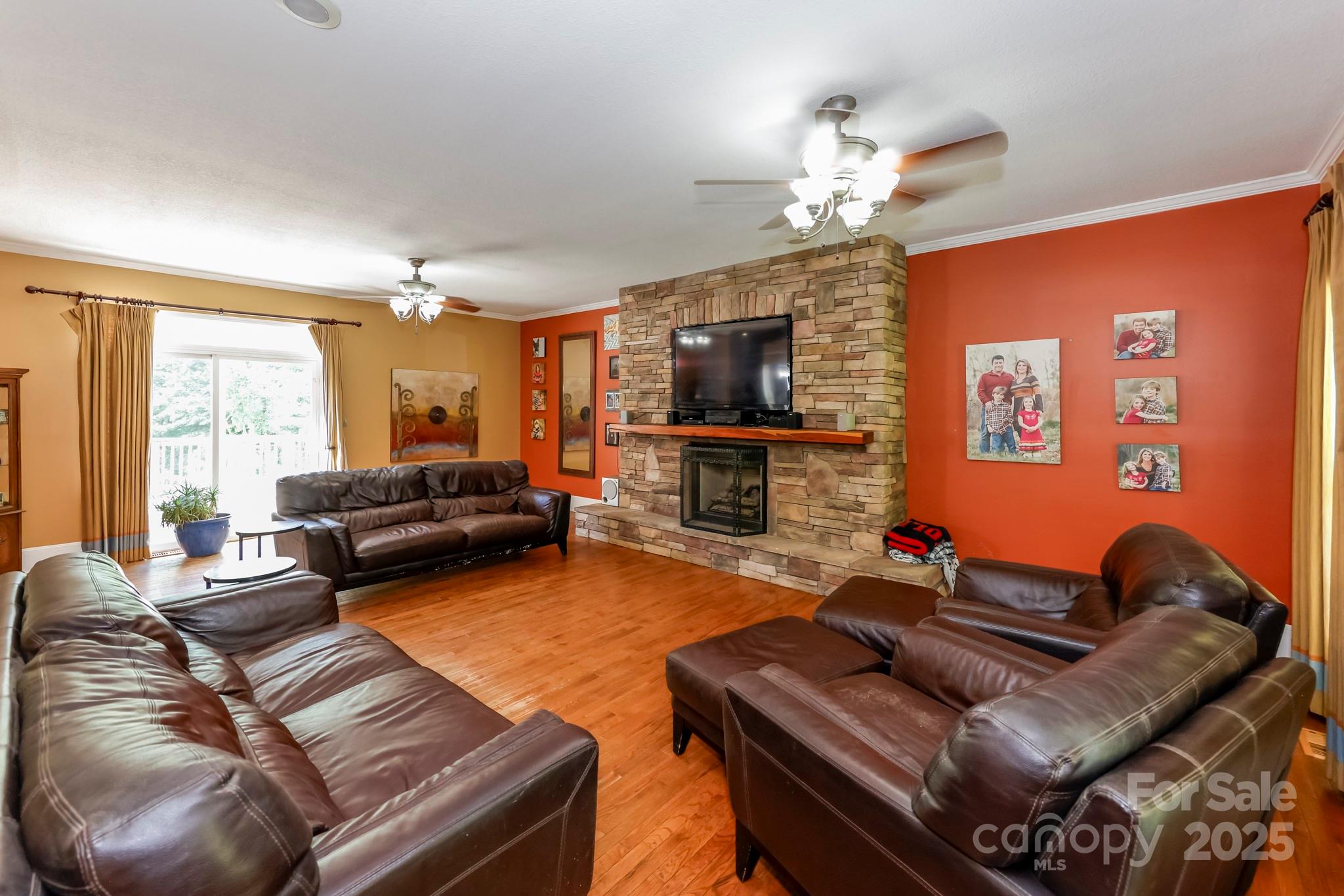 69 Ivy Lane