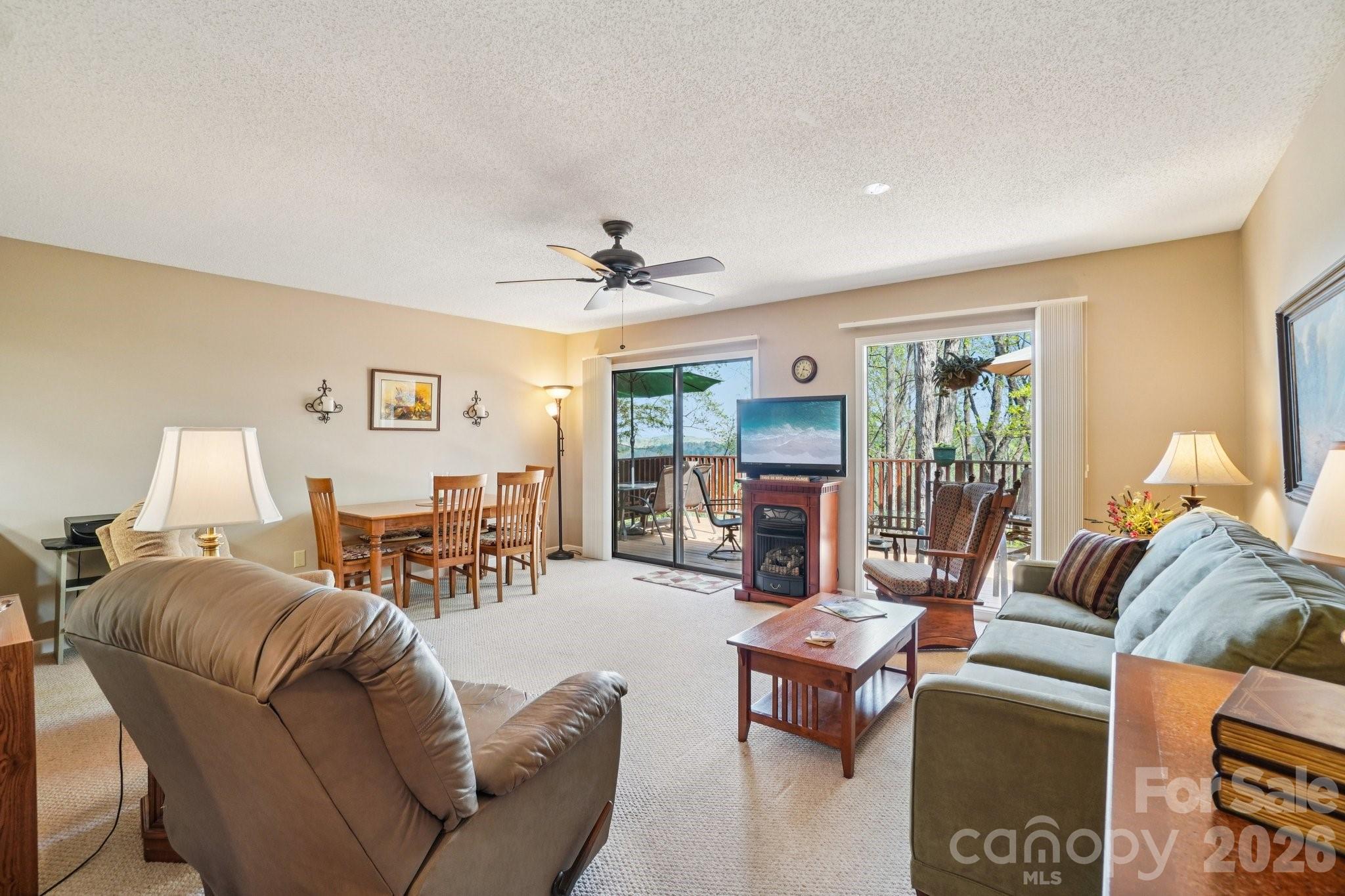 409 Whitney Boulevard