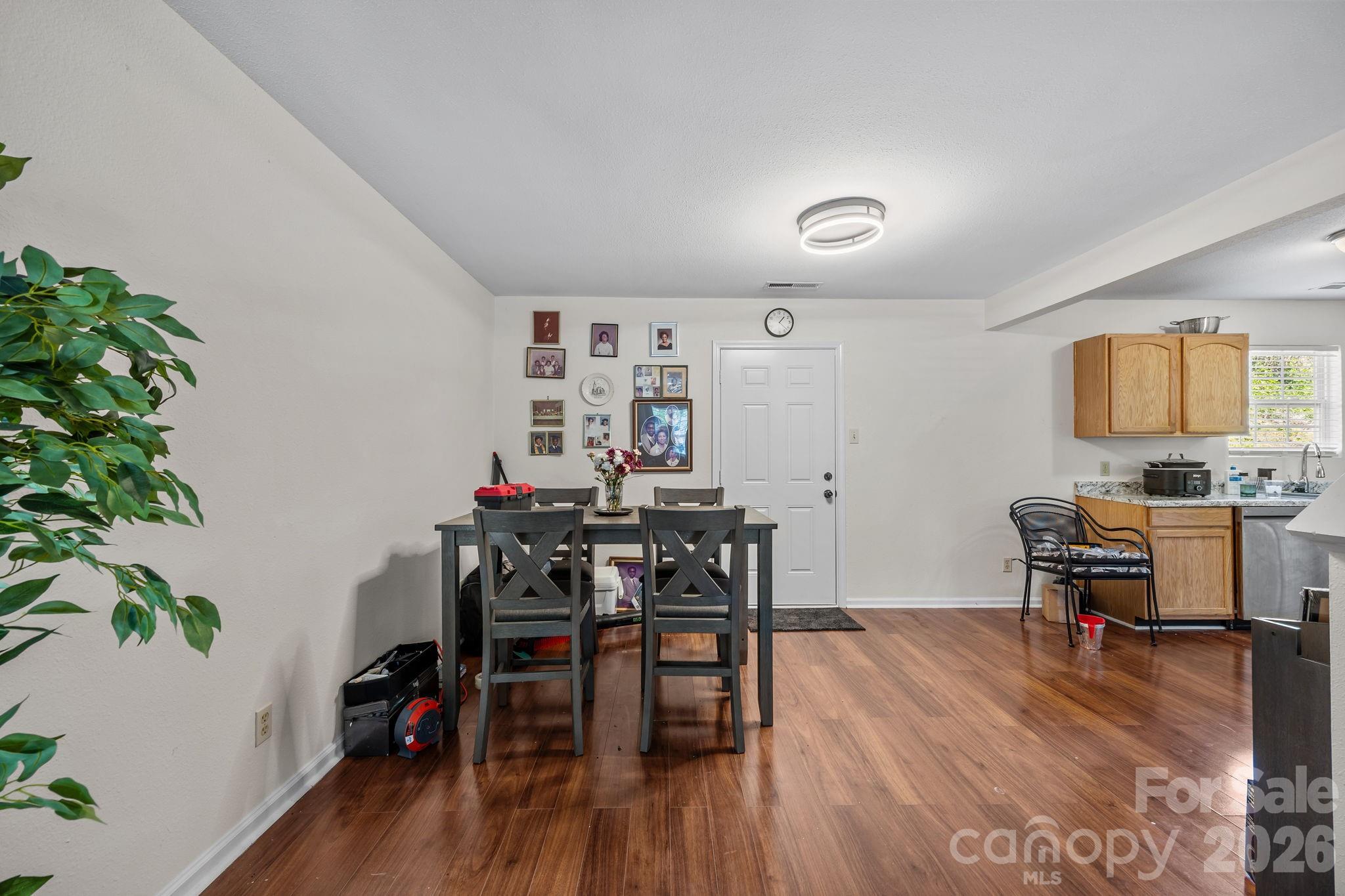 2621 Stream Bank Drive