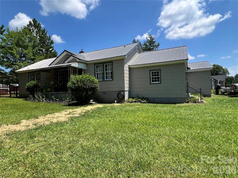 Photo of 24520 Ridgecrest Road, Locust, NC 28097 (MLS # 4404798)