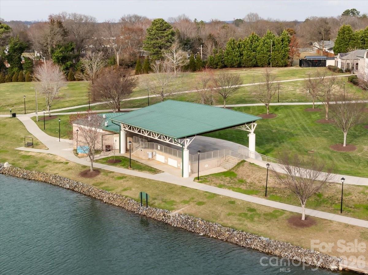 Park Lake - Residential