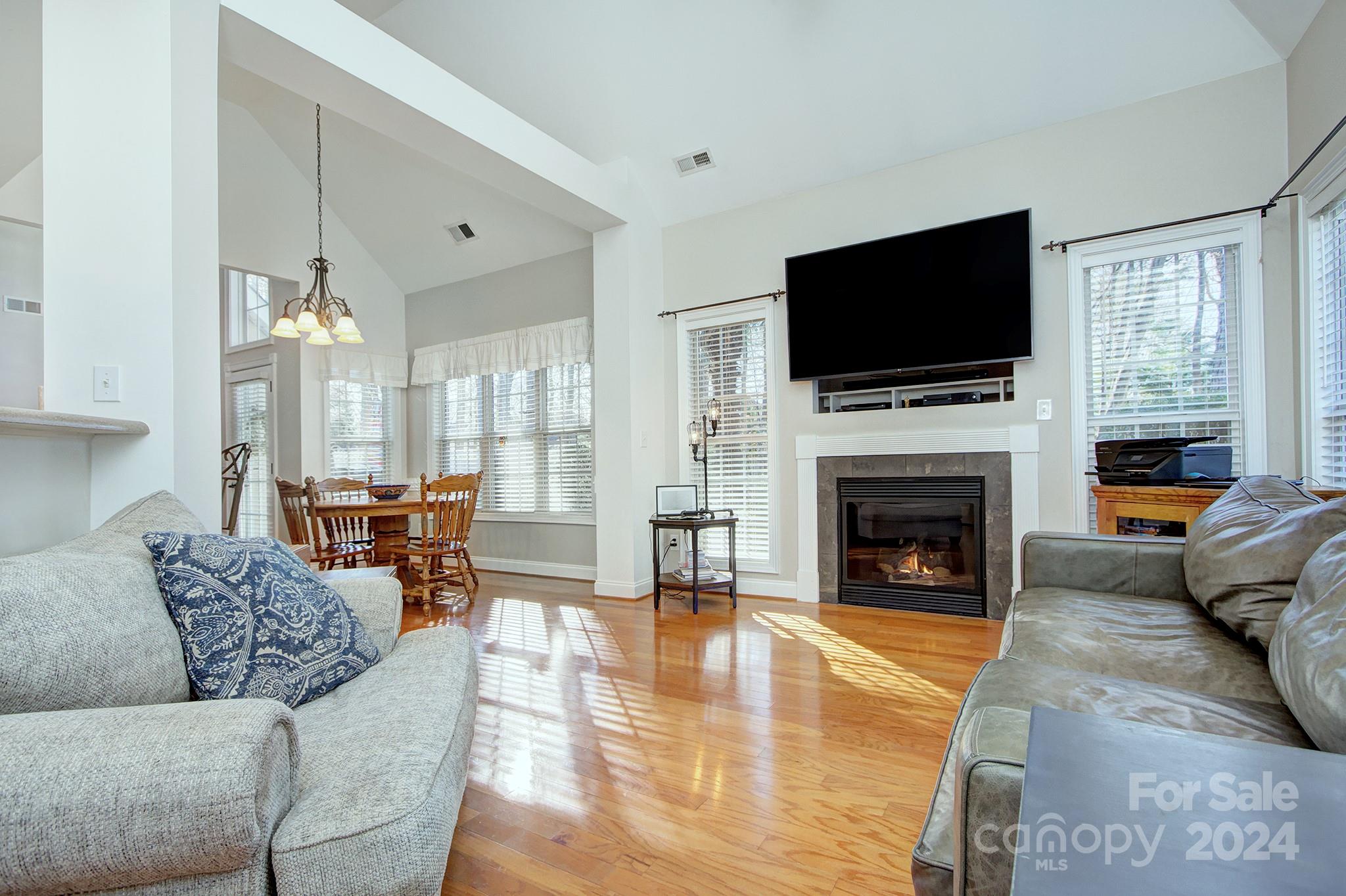 Summercreste - Residential