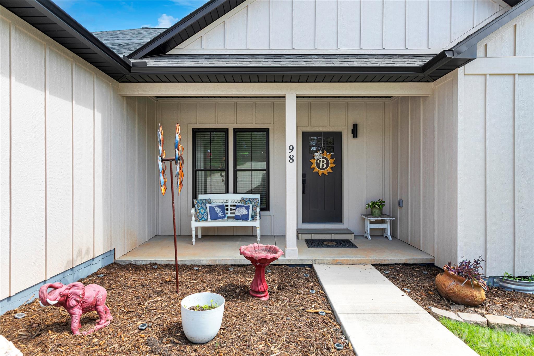 98 Lexxi Lane