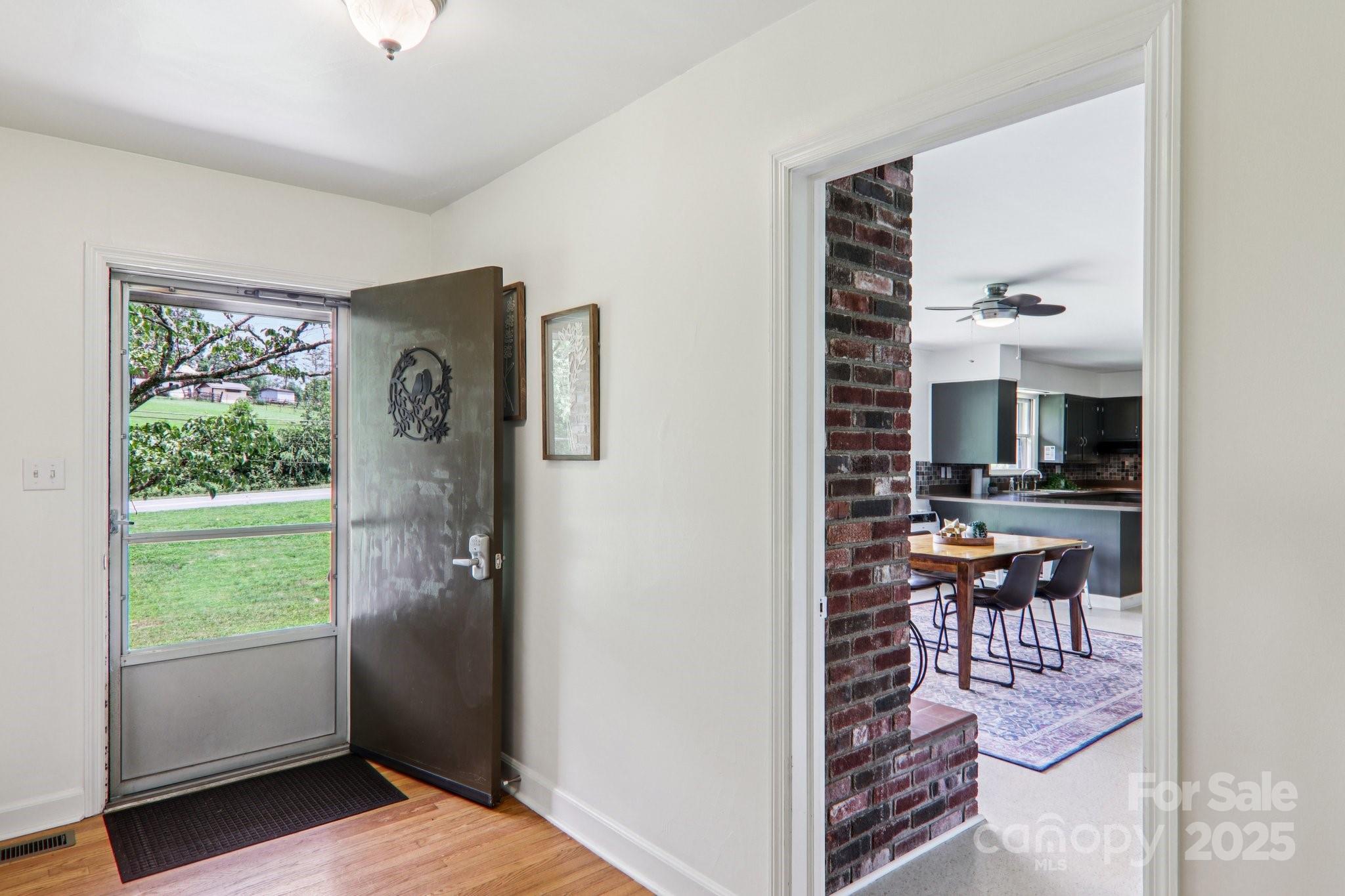 324 Old Leicester Highway