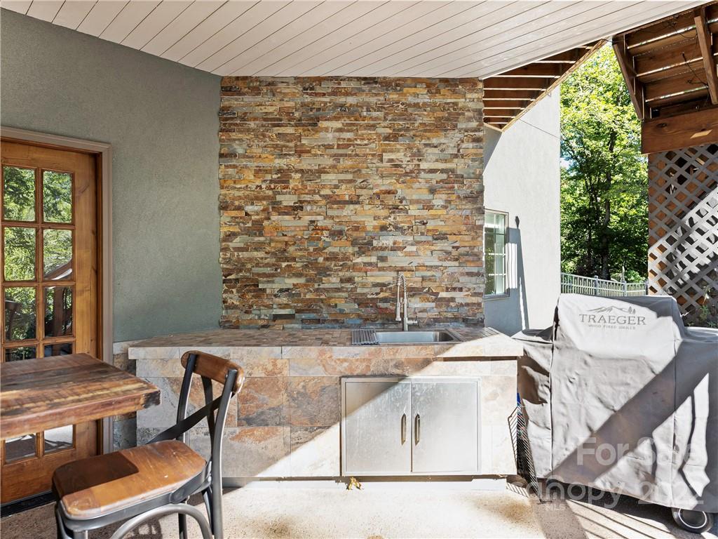 The Cliffs at Walnut Cove - Residential