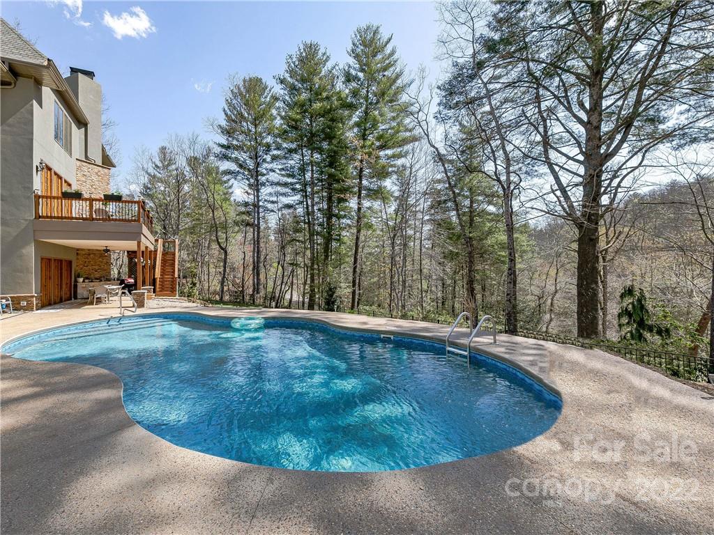 The Cliffs at Walnut Cove - Residential