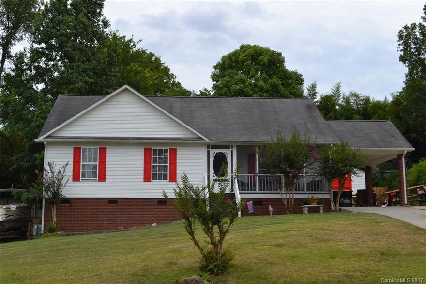 Absolutely Adorable Three Bedroom, Two Bath Ranch in Taylor Oaks!  Well-Designed Bright and Cheery, Spacious-Feeling Floorplan.   Cathedral Ceiling in the Great Room with Gas Fireplace.  Open Kitchen with Breakfast Bar and Dining Room.  Refrigerator, Washer, Dryer and Flat Panel TV included!  Fantastic Private Fenced Backyard with New Decking, Backed to Woods including a nearly 300sf Storage Building and NO HOA.  Already have FHA Appraisal for quick close!