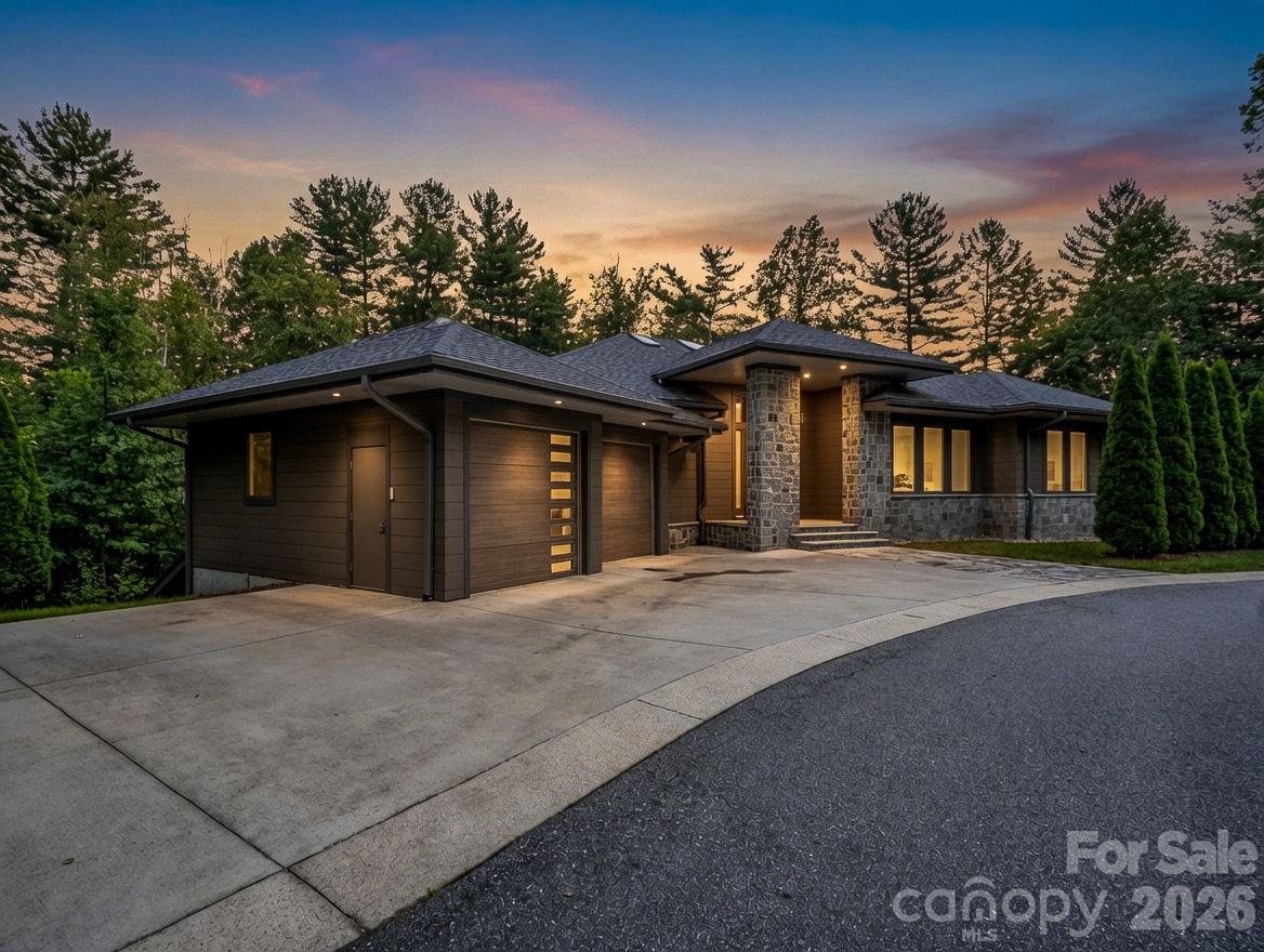 55 Pheasant Branch Court, Flat Rock, NC, 28731