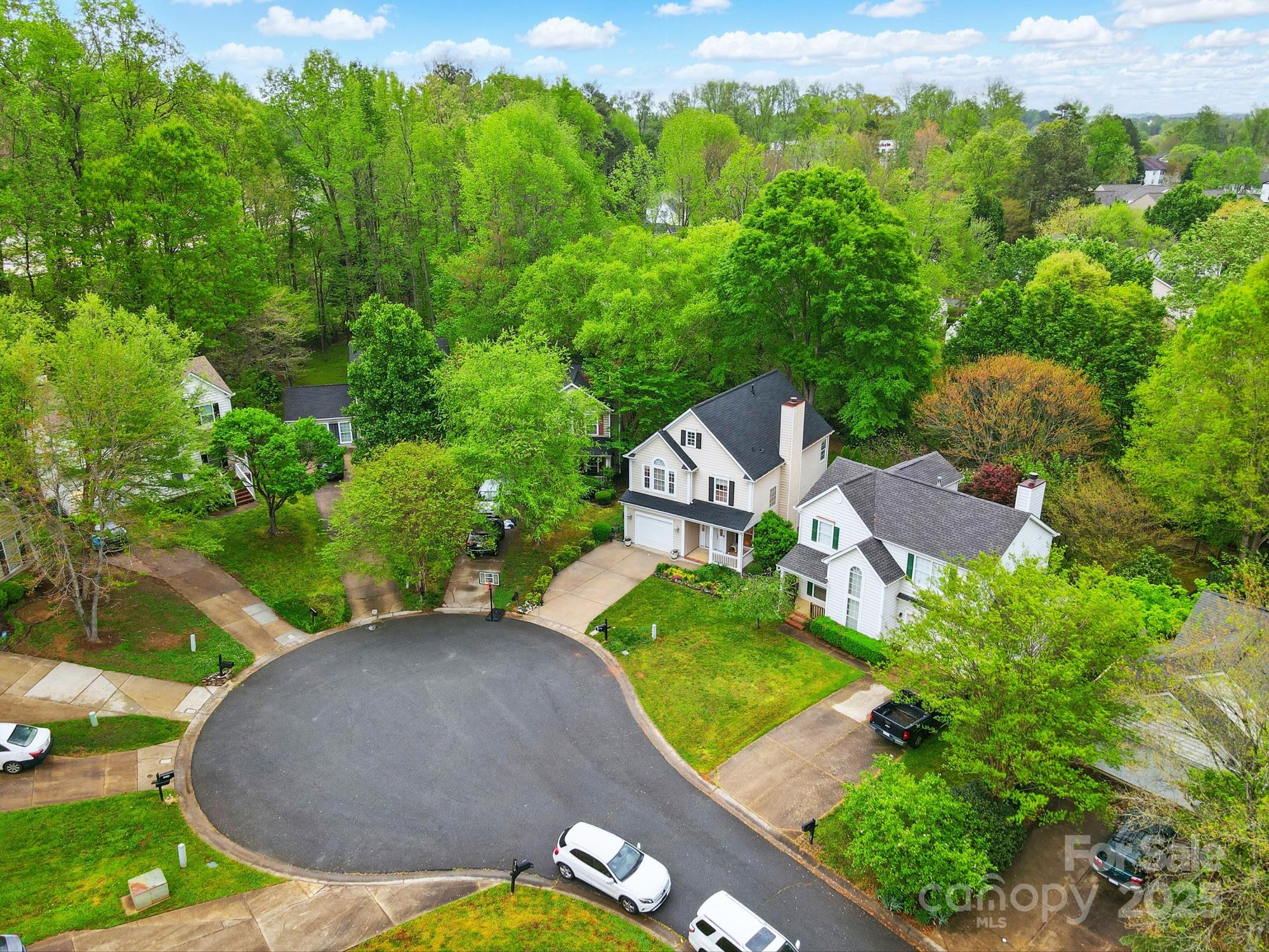 9209 Rotherham Lane