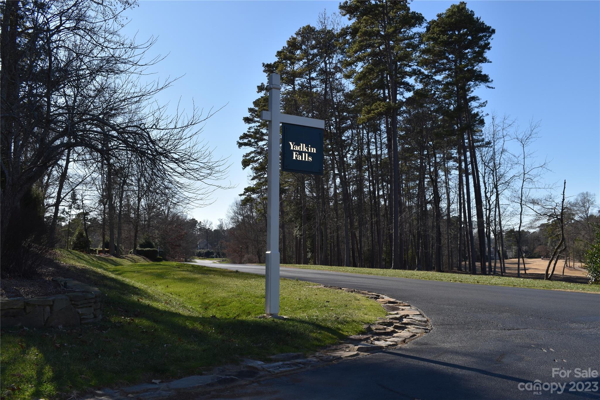Uwharrie Point - Land