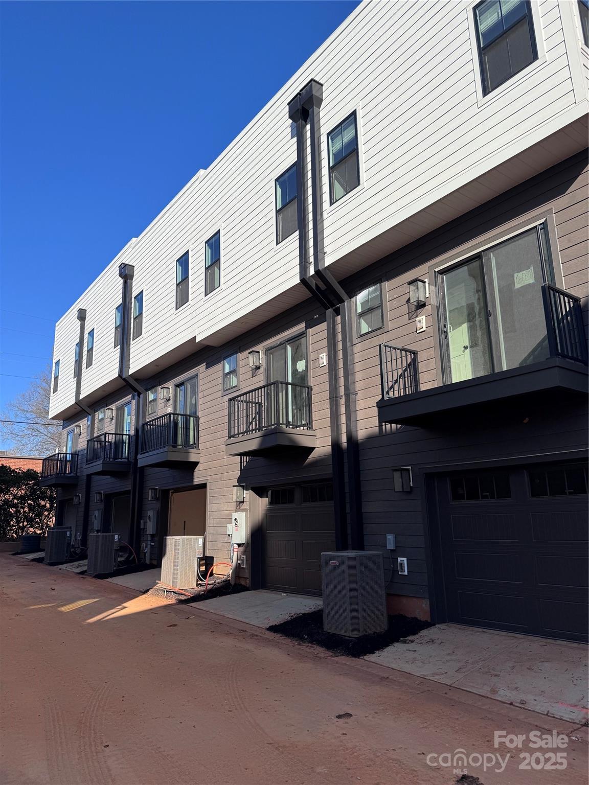 6024 Old Pineville Road 18