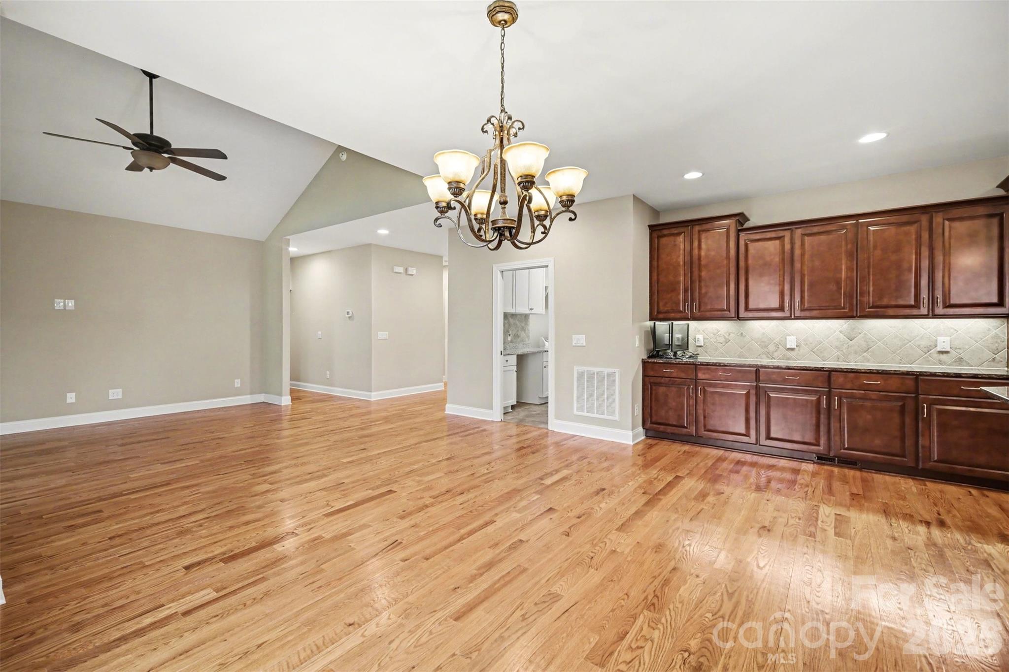 Southern Oaks - Residential