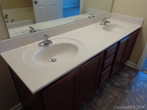 Riverwalk - Residential Lease