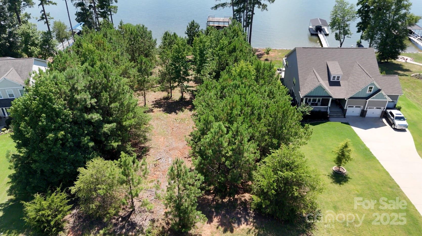 10219 Lakeshore Drive