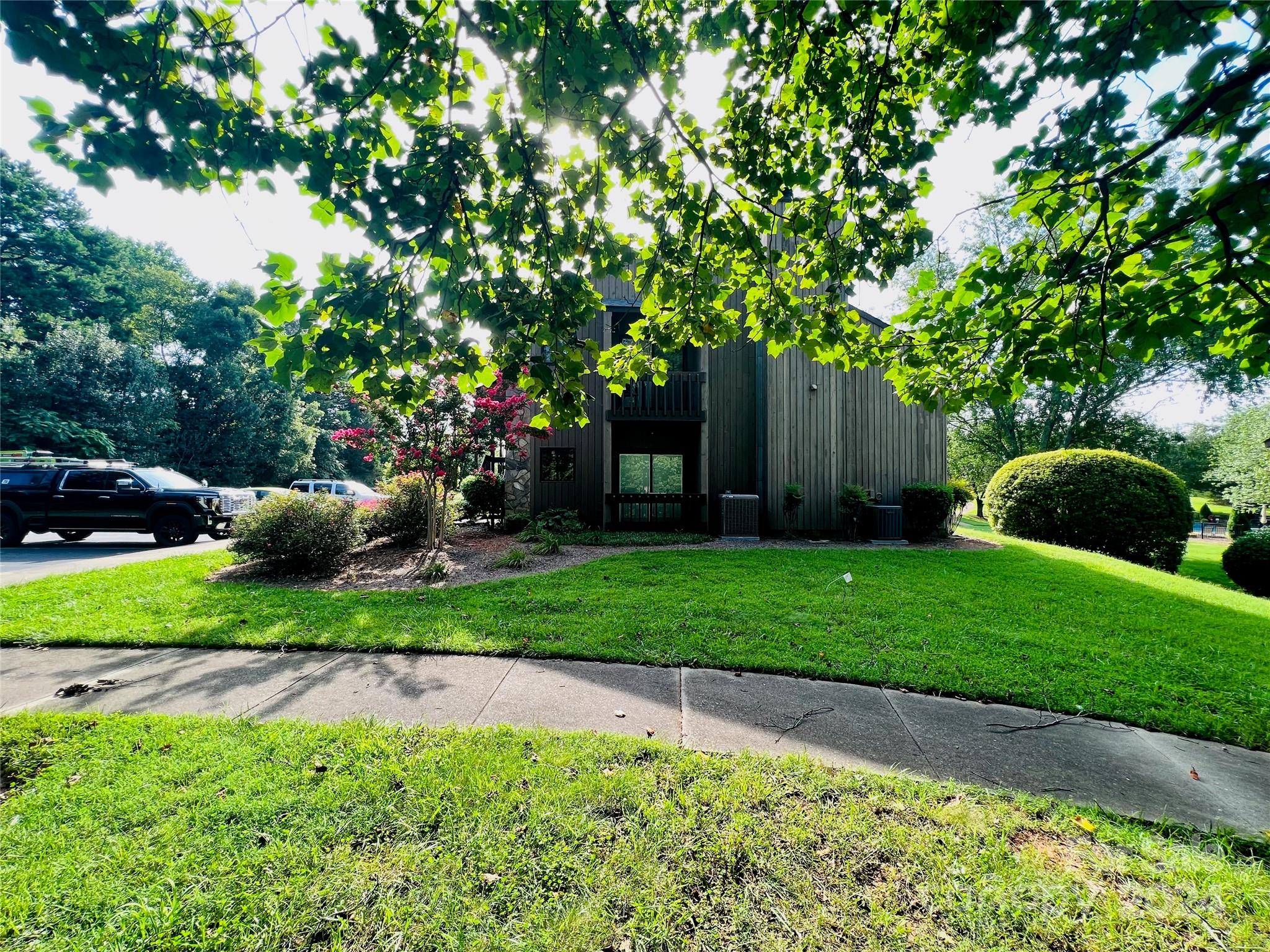 Mallard Head Condos - Residential
