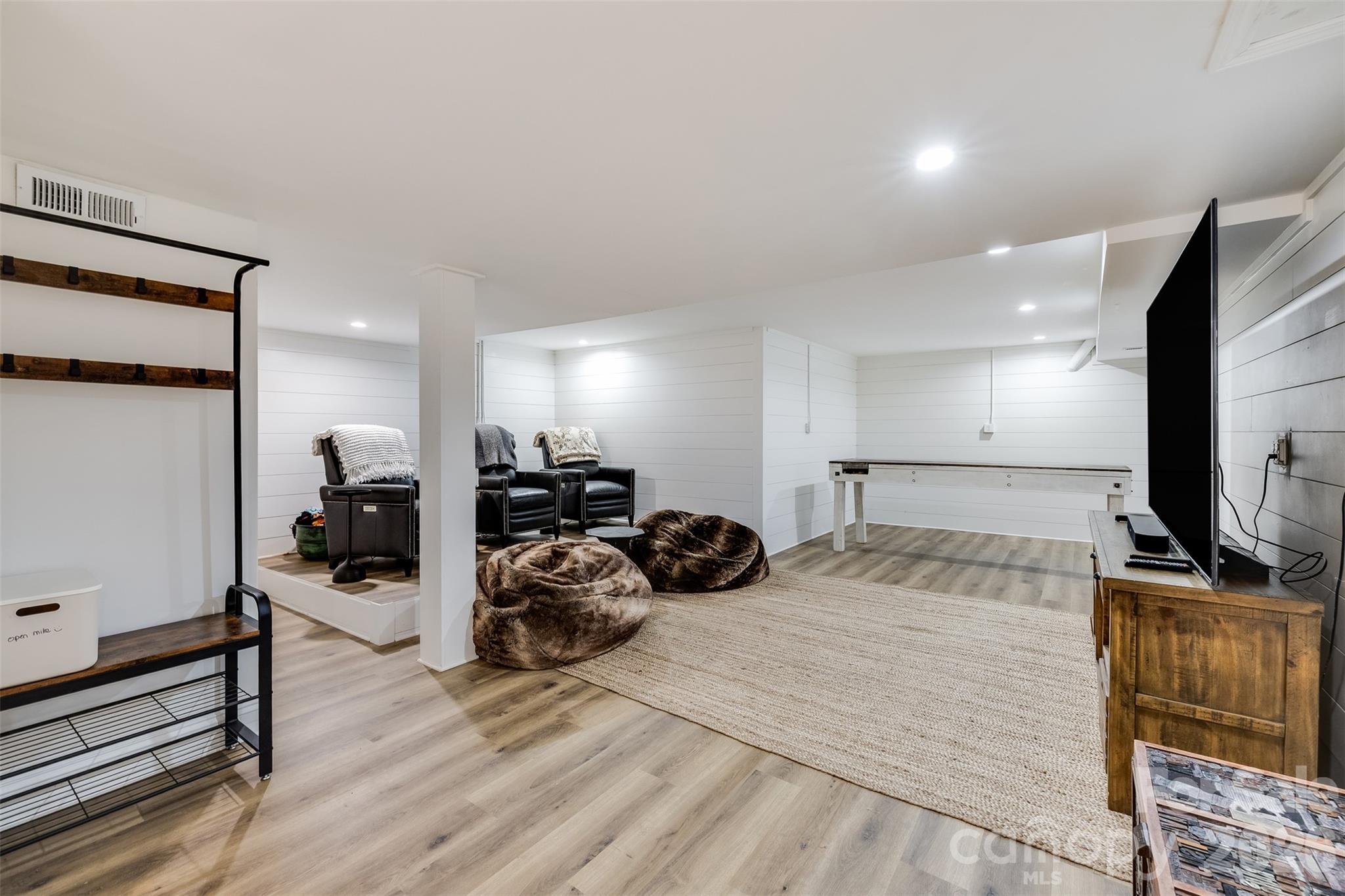 River Hills - Residential