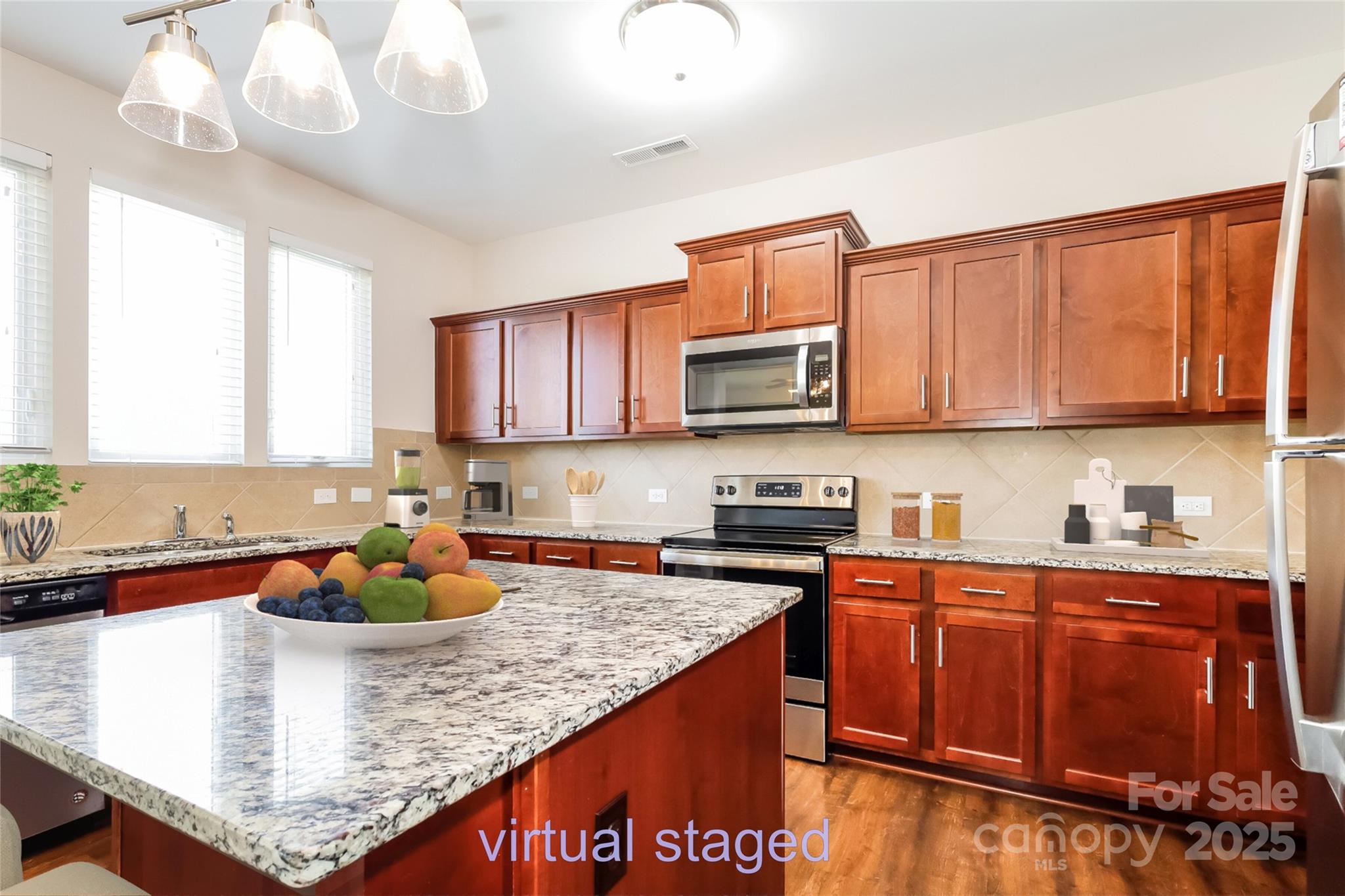 2327 Glenway Trail Court