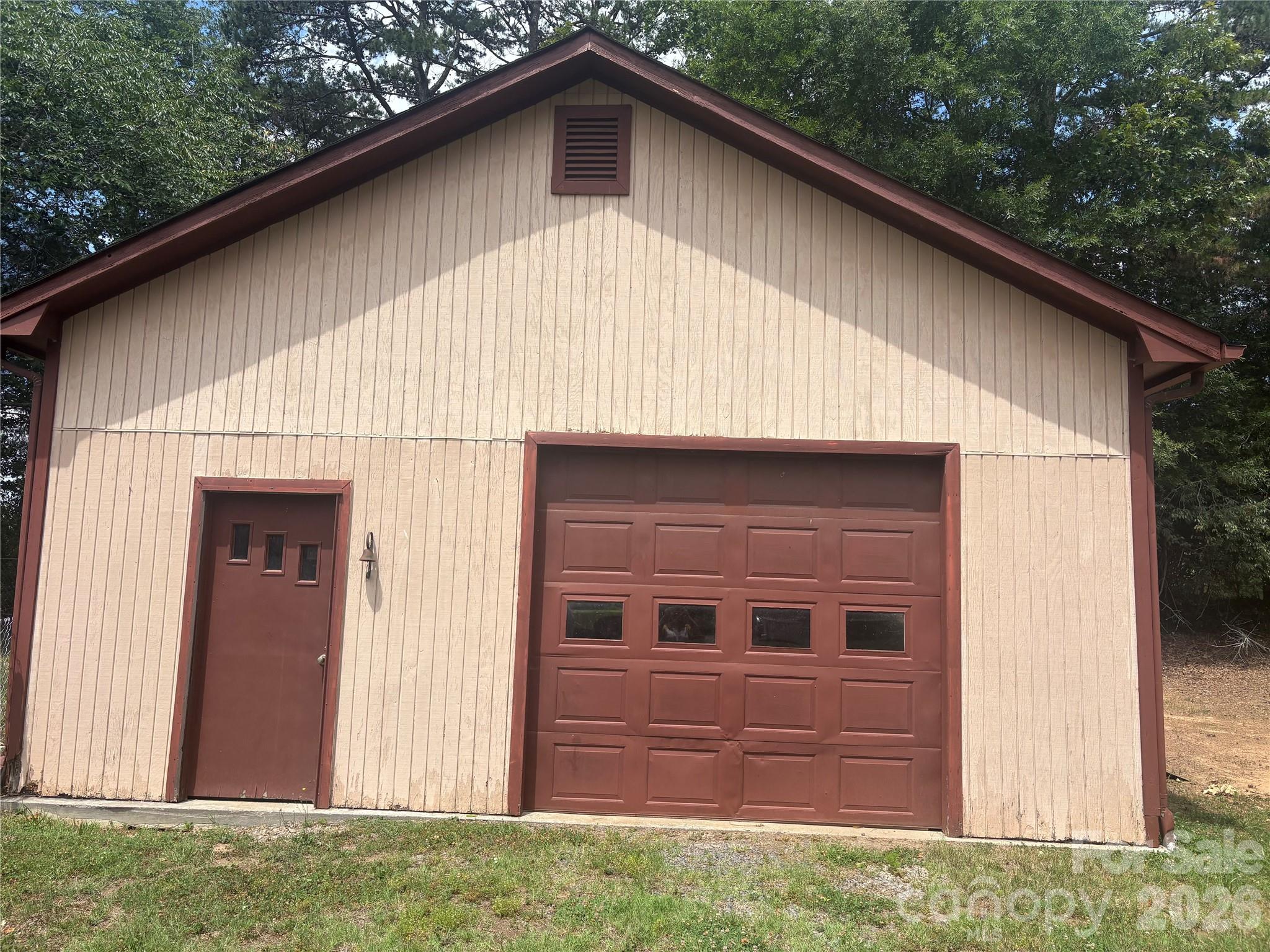 123 Valley Oaks Drive